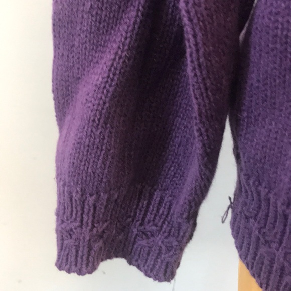 3/$20 VTG Ivy Club sweater - Picture 4 of 14